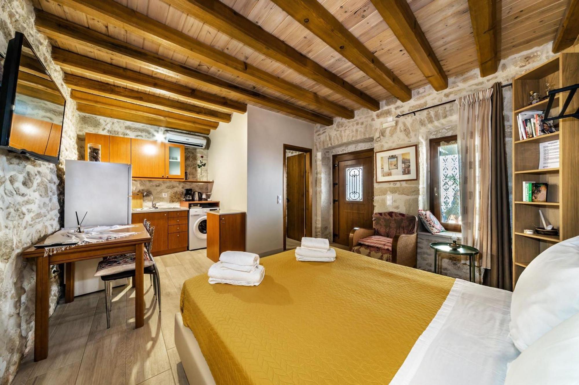 Guest House Aphrodite Kato Archanes Exterior photo