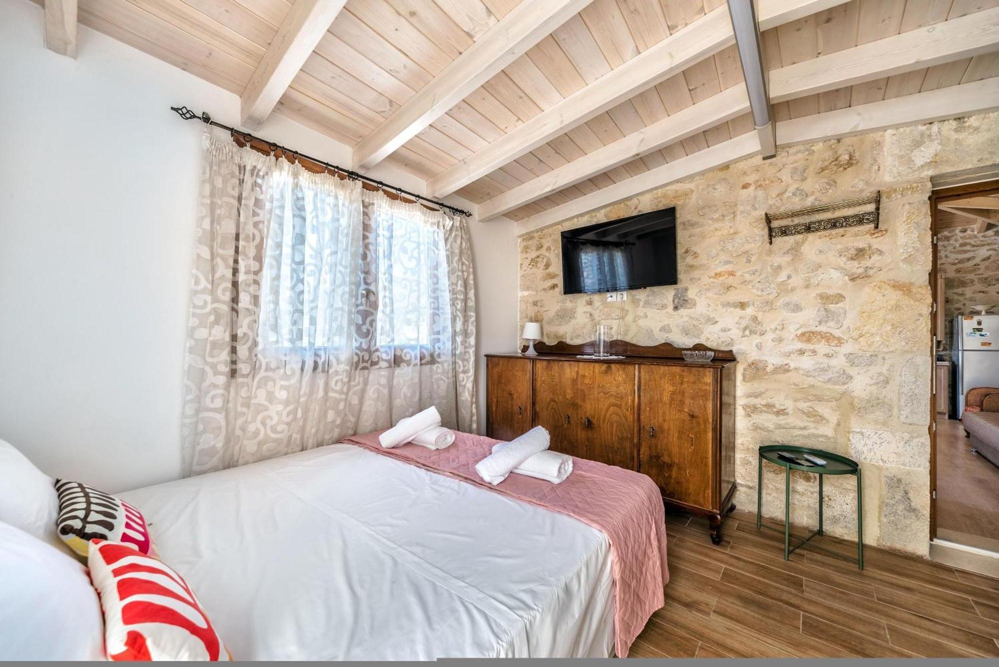 Guest House Aphrodite Kato Archanes Exterior photo