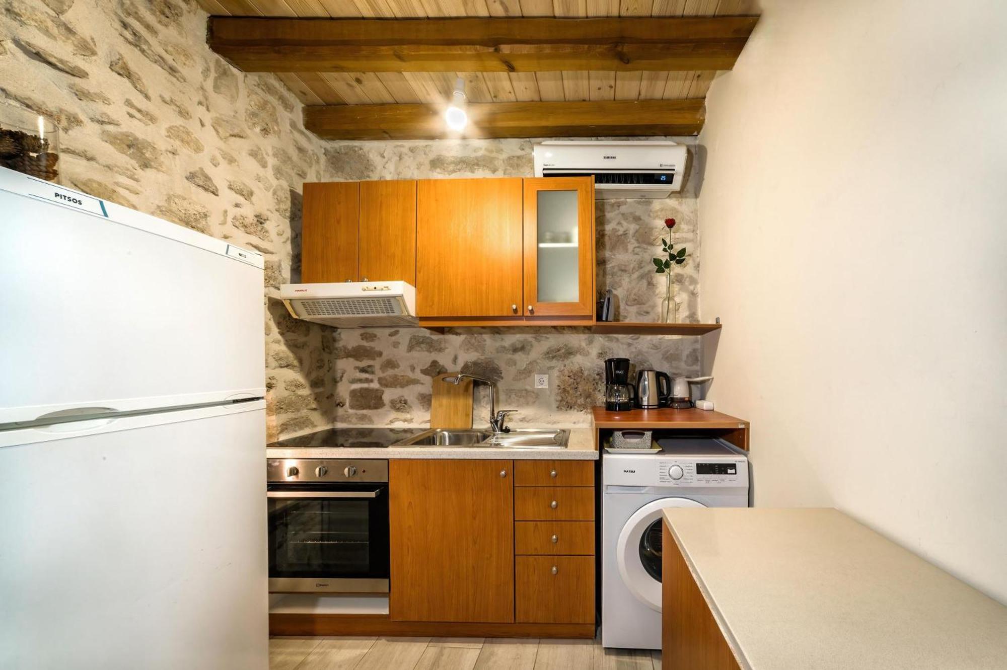 Guest House Aphrodite Kato Archanes Exterior photo