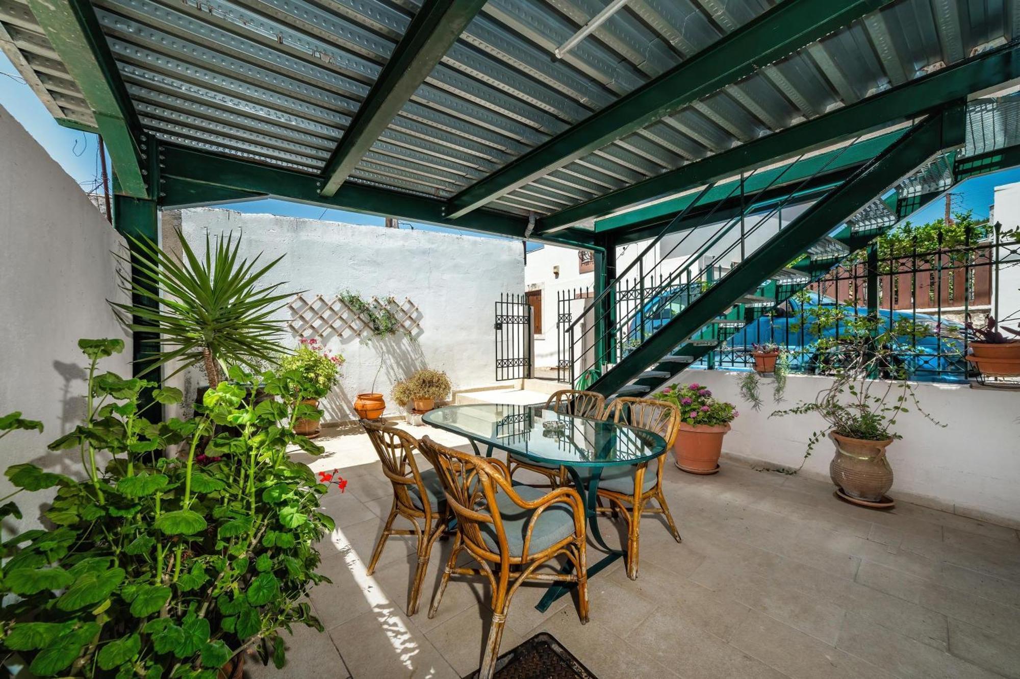 Guest House Aphrodite Kato Archanes Exterior photo